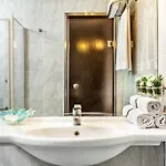 Minerva Premier Hotel 4*