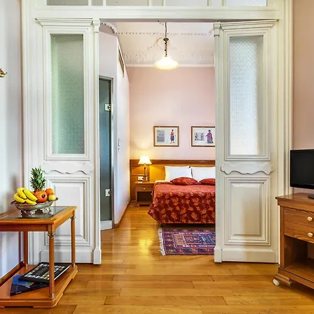 Minerva Premier Θεσσαλονίκη