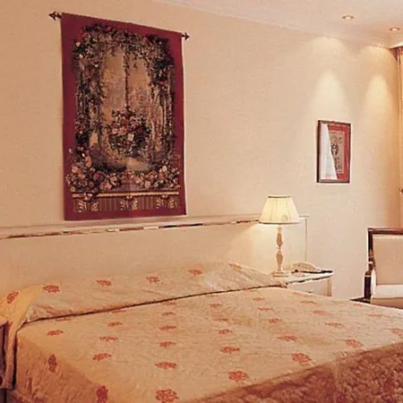 Minerva Premier Szálloda 4*