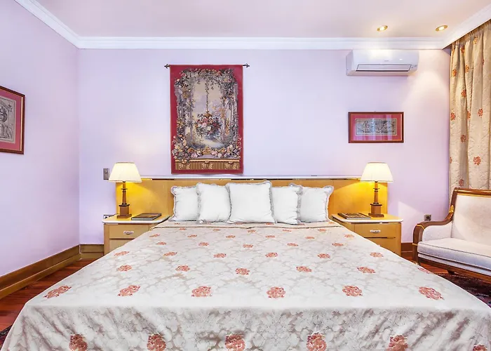 Minerva Premier Hotel