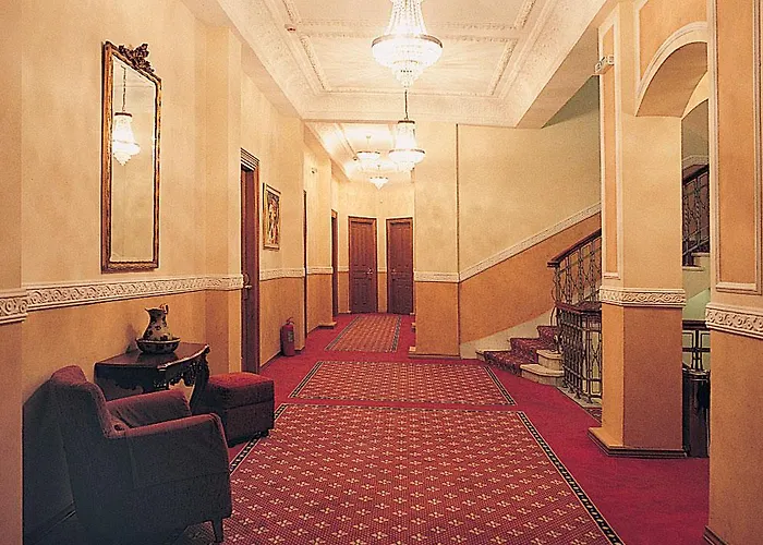 Minerva Premier Hotel Soluň