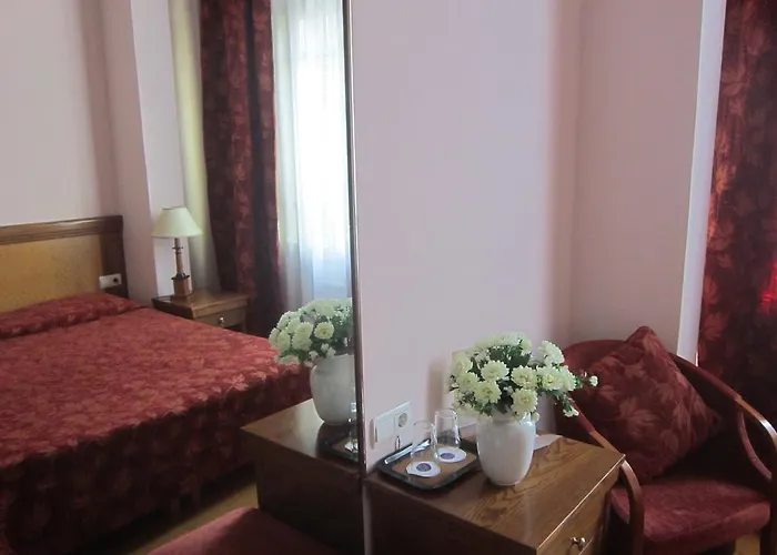 Minerva Premier Hotel 4*