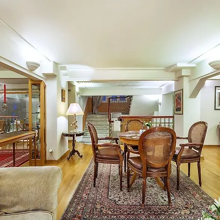 Minerva Premier Salonic