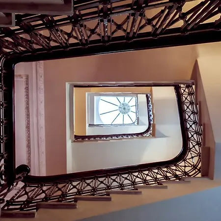 Minerva Premier Hotel