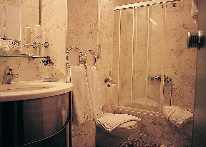 ホテル Minerva Premier テッサロニキ