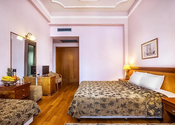 Minerva Premier Hotel 4*