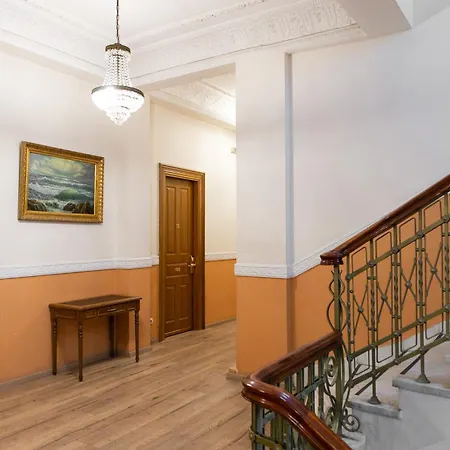 Minerva Premier Hotel