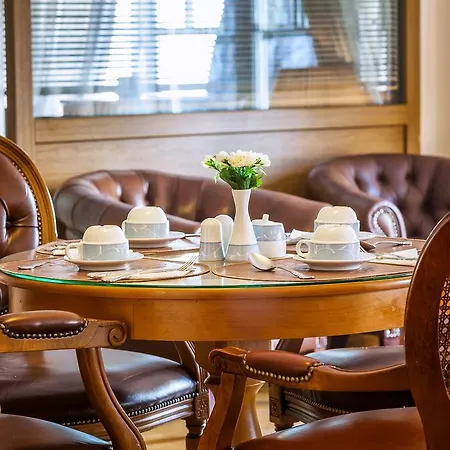 Hotel Minerva Premier