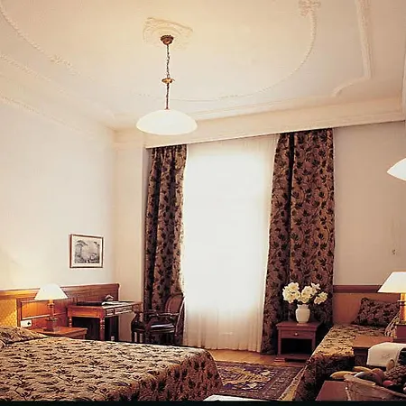 Minerva Premier Hotel Soluň